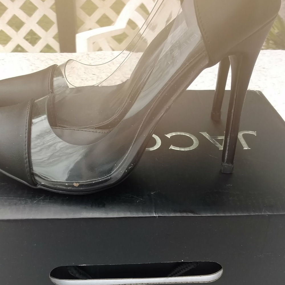 Shoe - Picture 3 of 3